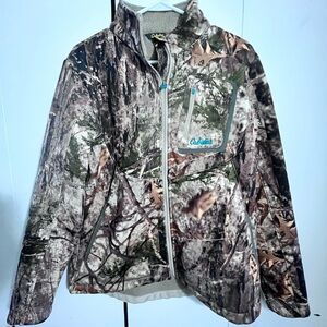 Cabelas women’s camo jacket